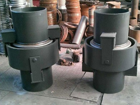 深入探索万向铰链波纹补偿器的特点
